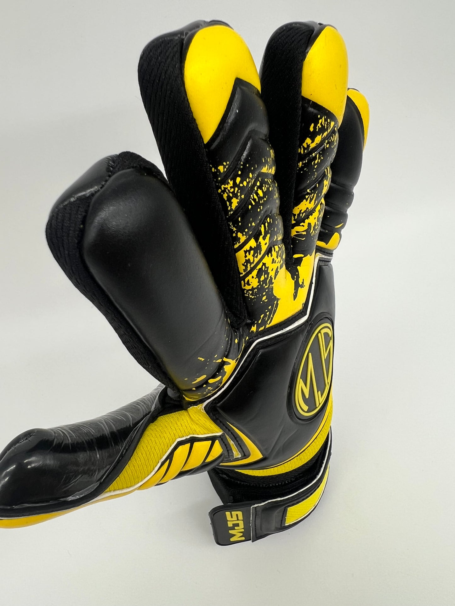 NITRO - JUNIOR Goalkeeper Gloves - YELLOW