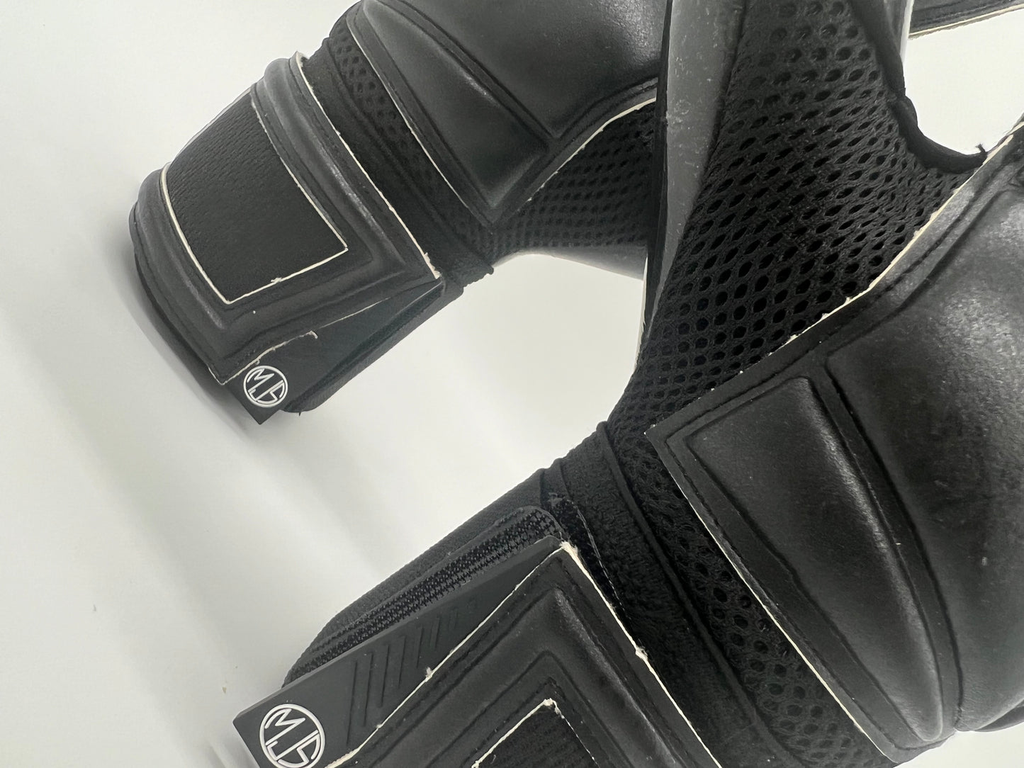 ZEUS Goalkeeper Gloves