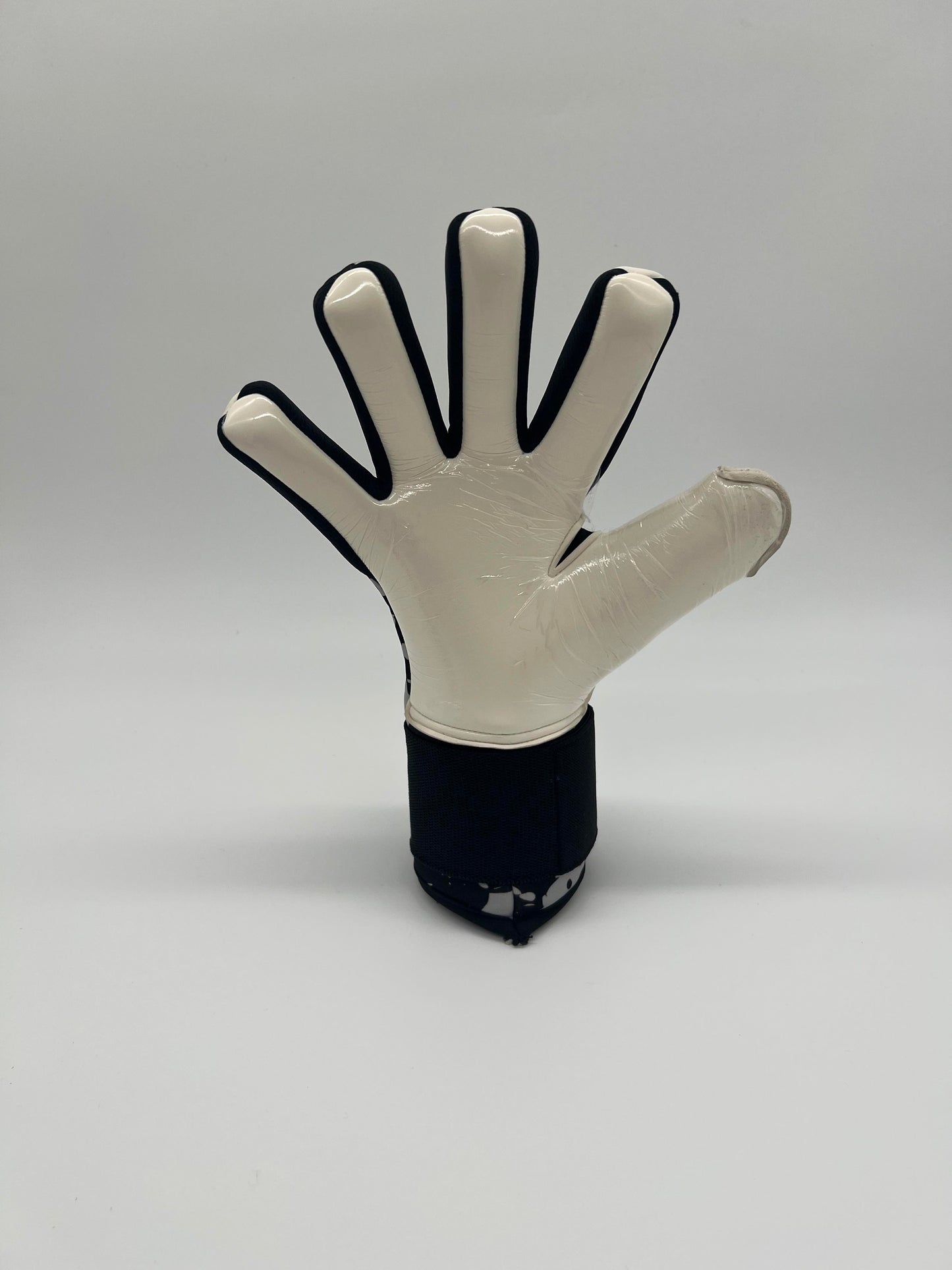 BLACK CAMO Goalkeeper Gloves