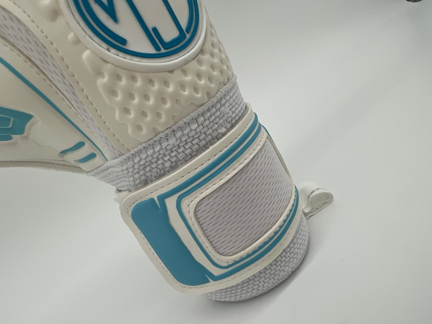 Adrenaline - Blue Vein Goalkeeper Gloves