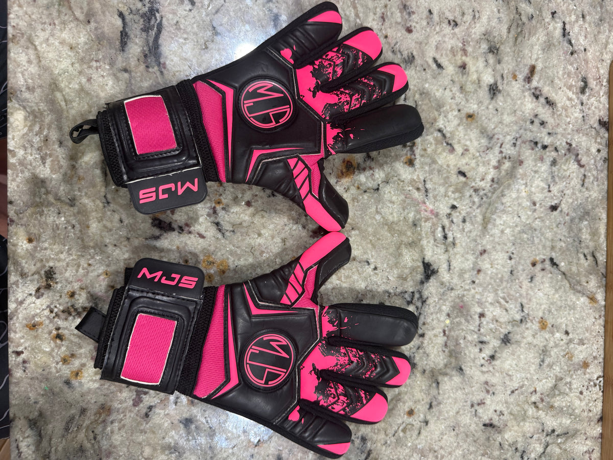 Clearance Size 7 Nitro Pink