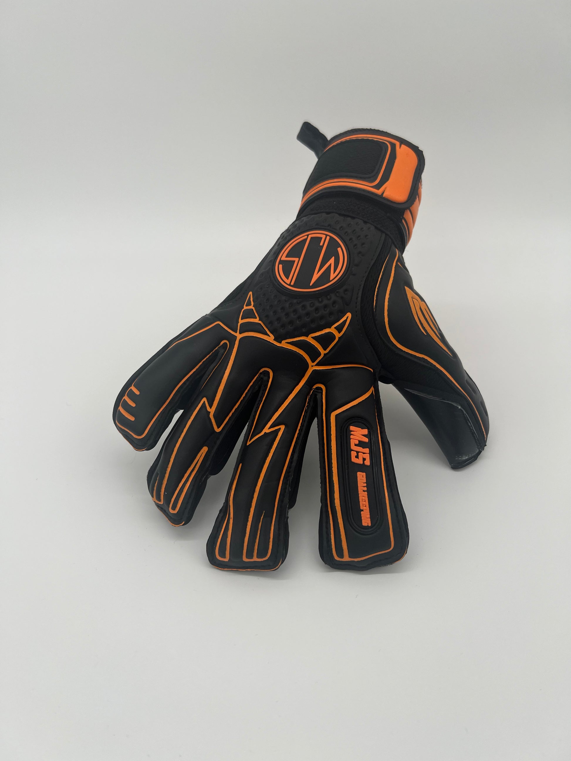 Md pro goalkeeper 2024 gloves