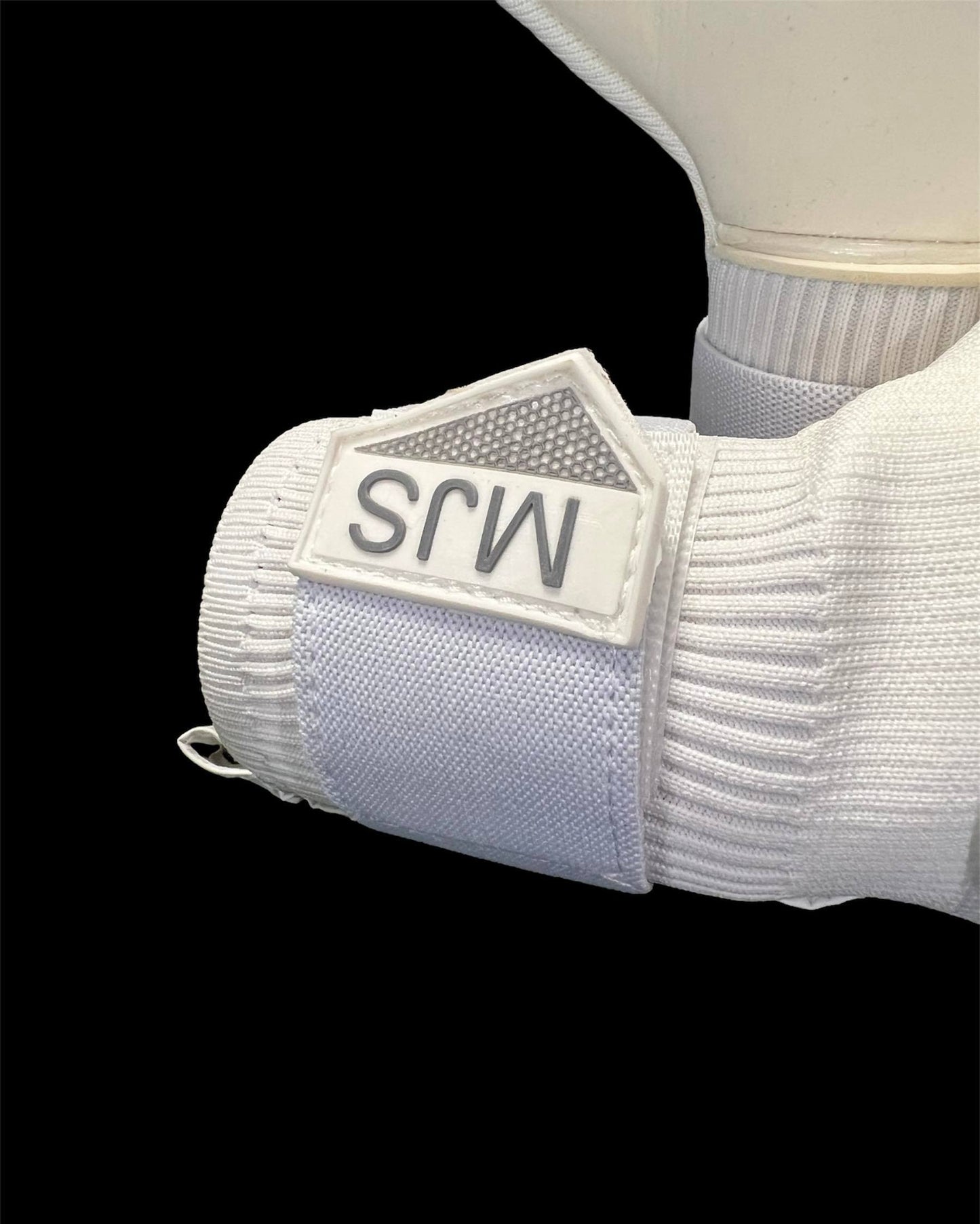 VENOM Goalkeeper Gloves - WHITE